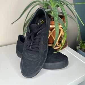 Duuo Empathy Revolution Black Vegan Sneakers EU 40 Limited Edition Kickstarter